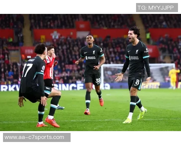 英超最新积分榜分析:枪手稳居榜首利物浦紧追第九曼联需加油 英超最新积分榜分析:枪手稳居榜首利物浦紧追第九曼联需加油