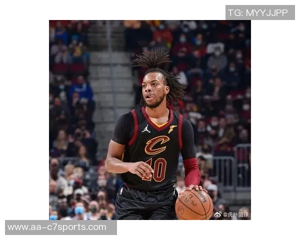 加兰复出展现强大火力半场8中4砍下18分并贡献3助攻罚球全中